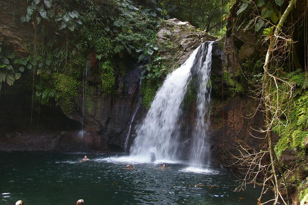 Kaz Creole Aventure Tropicale Insolite, Fibre, Jardin Et Jacuzzi Prives Сен Франсоа Екстериор снимка