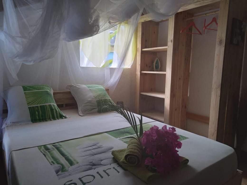 Kaz Creole Aventure Tropicale Insolite, Fibre, Jardin Et Jacuzzi Prives Сен Франсоа Екстериор снимка